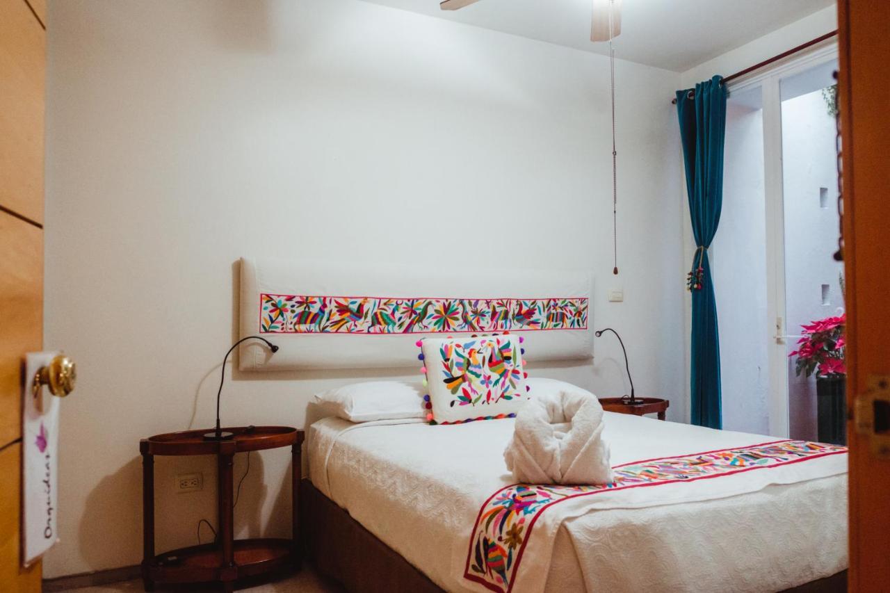 Casa De Las Bugambilias B&B Oaxaca Bagian luar foto